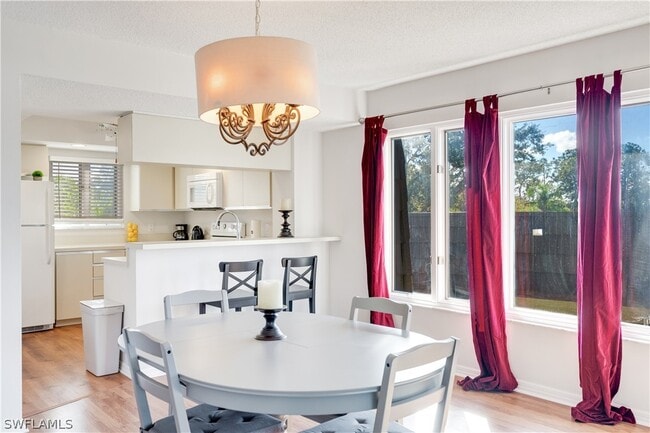 Building Photo - 1645 Spoonbill Ln Unit C