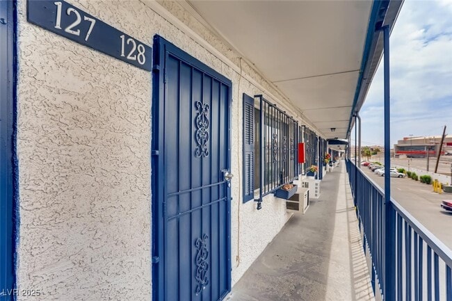 Photo - 4600 University Center Dr Unit 128