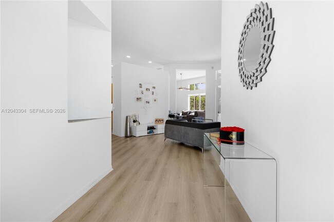 Photo - 1102 Camellia Cir