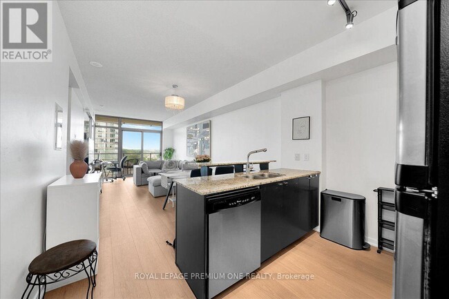 Photo - 103 The Queensway Unit 901