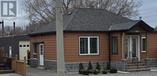 Photo - 731 Knox Ave