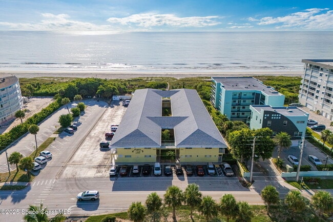 Building Photo - 3820 Ocean Beach Blvd Unit 237 Rental
