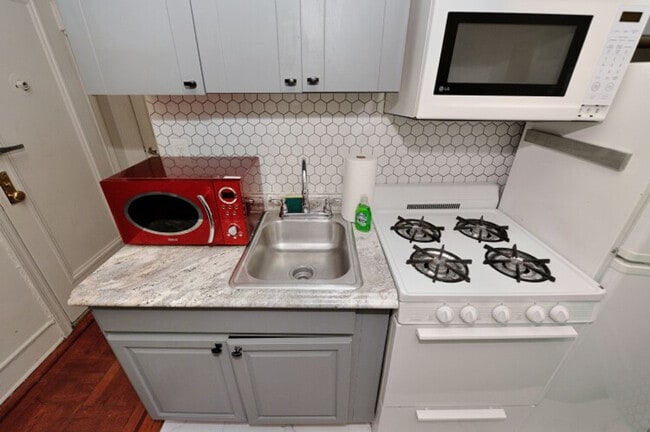 Photo - 315 E 77th St Unit ID1323928P