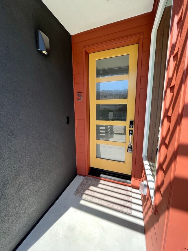 Photo - Charming Rooftop 3 Bed / 3 Bath Townhome Just Blocks from the Beach! Available for Pre-LEASE TODAY!