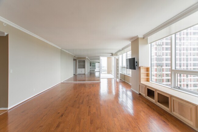 Photo - 5100 San Felipe St