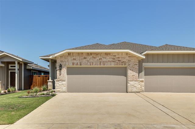 657 Blackland dr