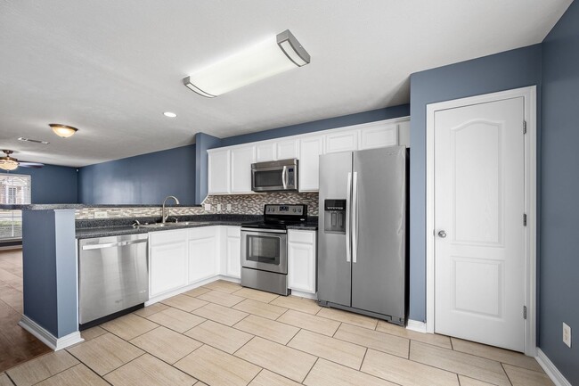 Photo - 213 Stewarts Landing Cir