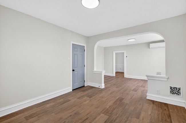 Photo - 5803 S Kings Highway Blvd Unit 2N