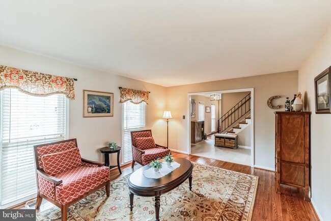 Photo - 8606 Etta Dr