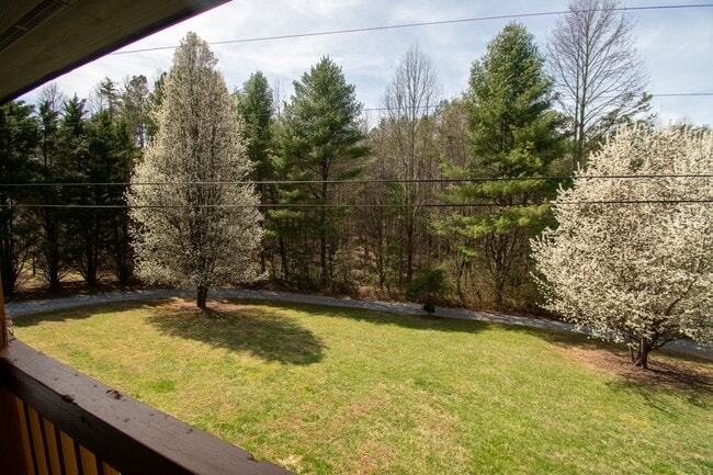 Photo - 2680-A River Heights Rd