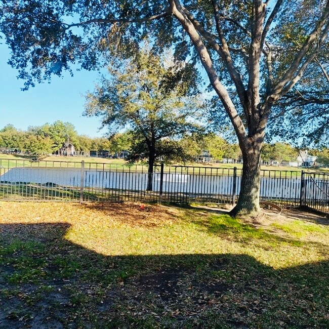 Photo - 8846 Gas Light Village Dr