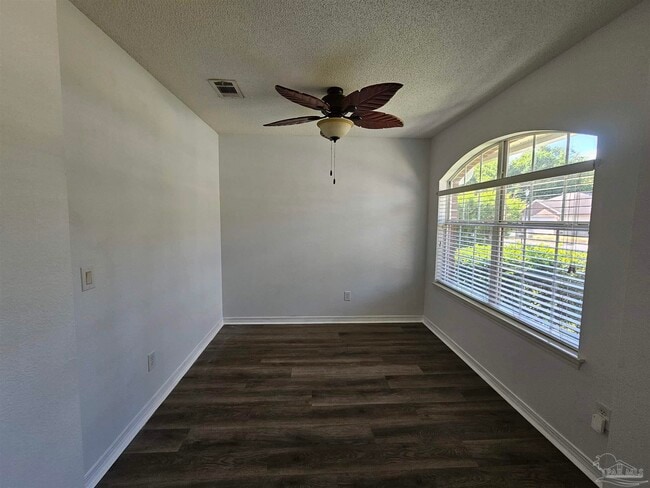 Photo - 647 Mozingo Ln