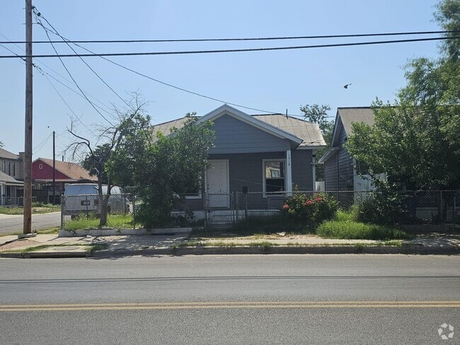Building Photo - 1319 Santa Maria Ave Rental