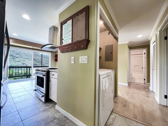 Photo - Pet Friendly 2-Bedroom Palolo Duplex