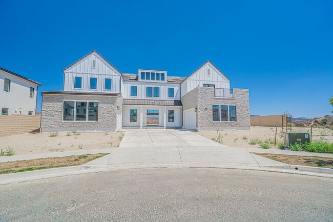 Building Photo - Spacious 5-Bedroom Home with Community Ame...