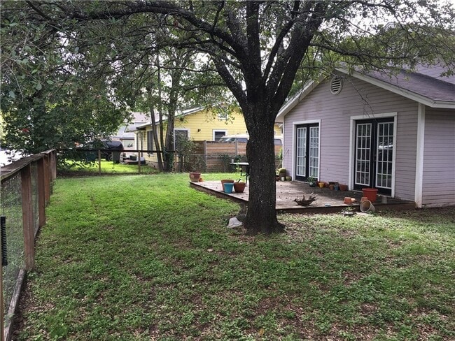 Photo - 5302 Avenue G Unit B