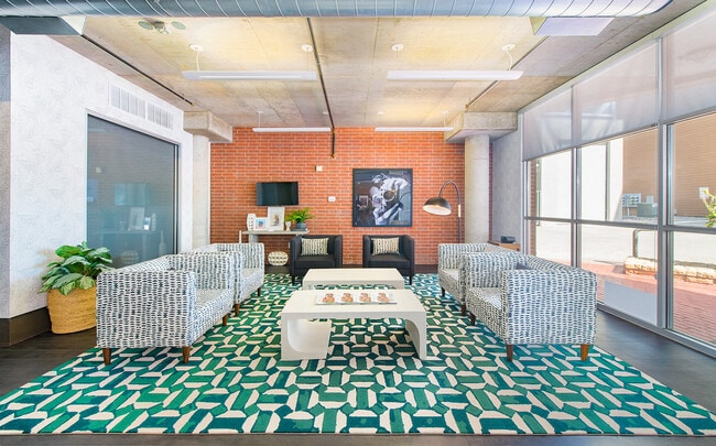 Photo - MAA Las Colinas