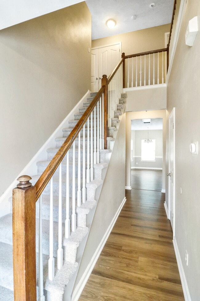 Photo - 1000 Pershing Ct