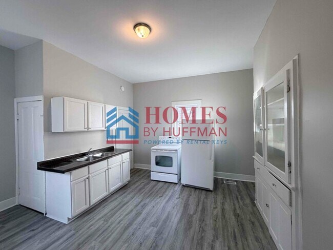 Photo - Two Bedroom House | Deposit Special