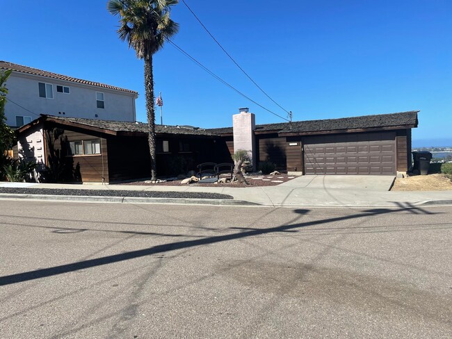 Photo - 3 Bed/ 2 Bath Home in Baypark Amazing Views!