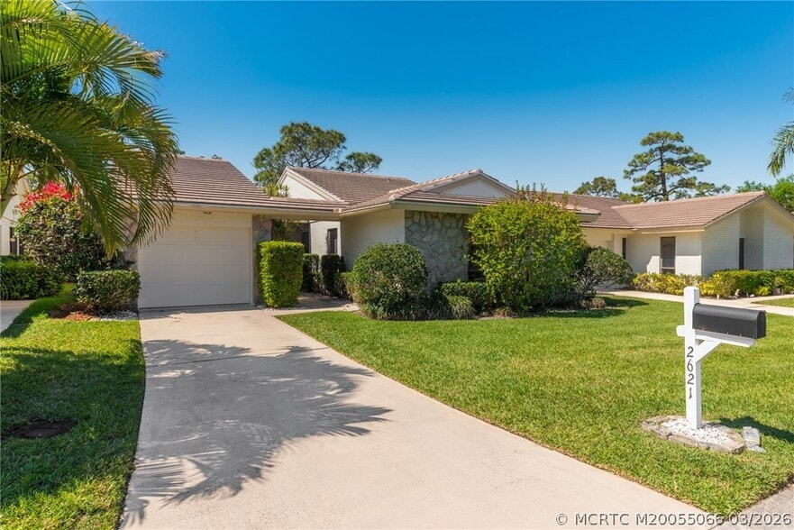 2621 SW Egret Pond Cir