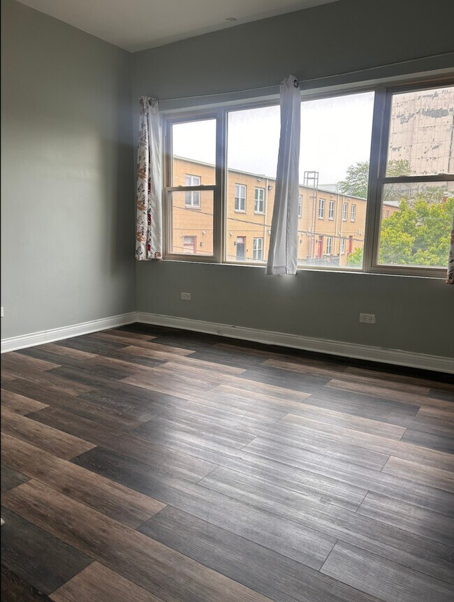 Photo - 5938 S Indiana Ave