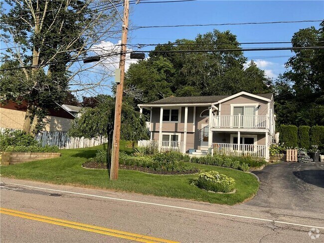 Building Photo - 6 Pilgrim Ave Rental
