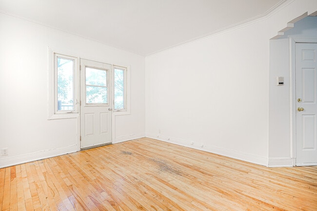 Photo - 2390 Pie-IX Blvd Unit 2