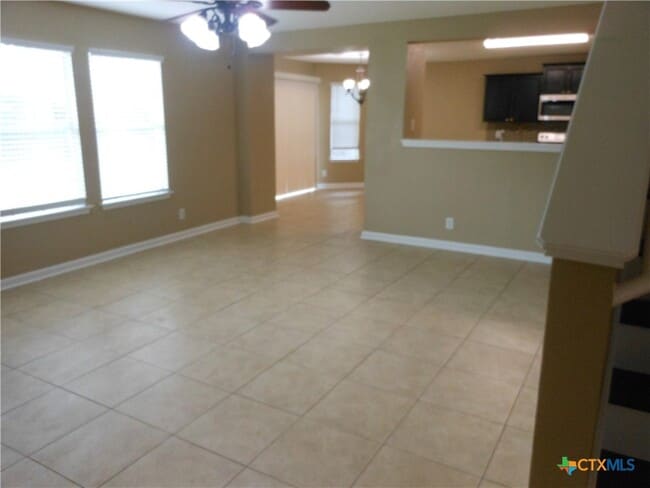 Building Photo - 617 San Augustine Blvd Rental
