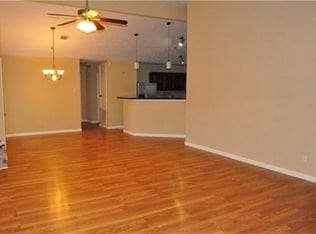 Photo - 2426 Planters Row