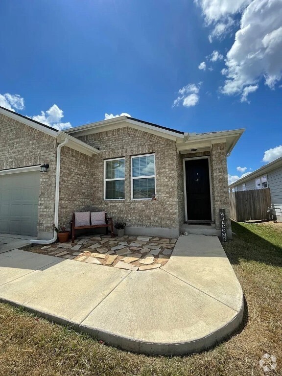 Building Photo - 128 Lacey Oak Lp Rental
