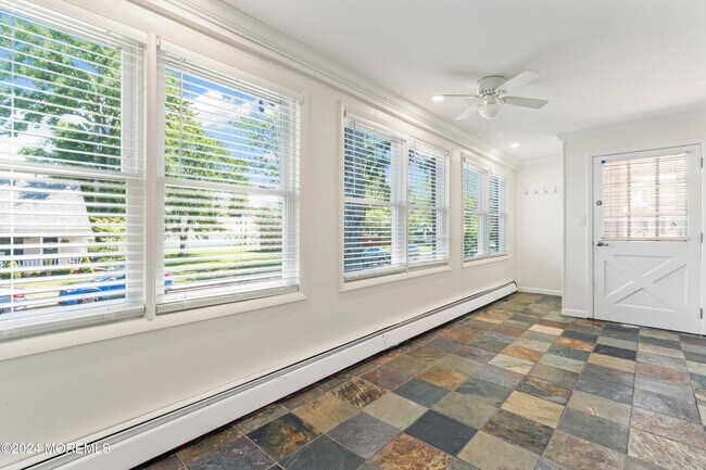 Photo - 1615 Riverview Terrace