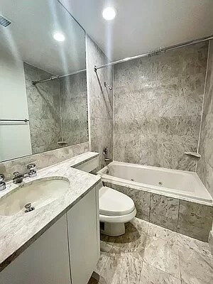 Photo - 100 United Nations Plaza Unit 21F