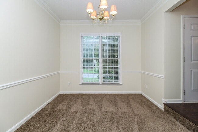 Photo - 7026 Surrey Dr