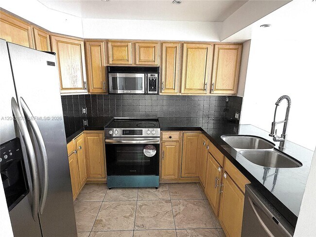 Photo - 20335 W Country Club Dr Unit 2210
