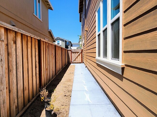 Photo - 4 Bedroom Home in W Section