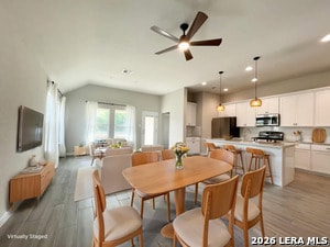 Photo - 1518 Stony Island Dr