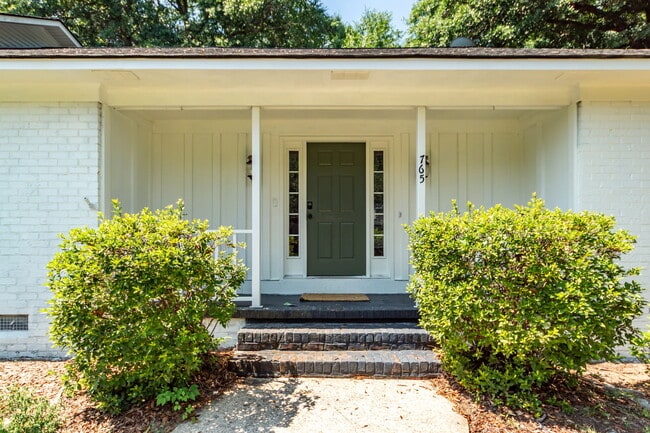 Photo - 765 Leafwood Rd