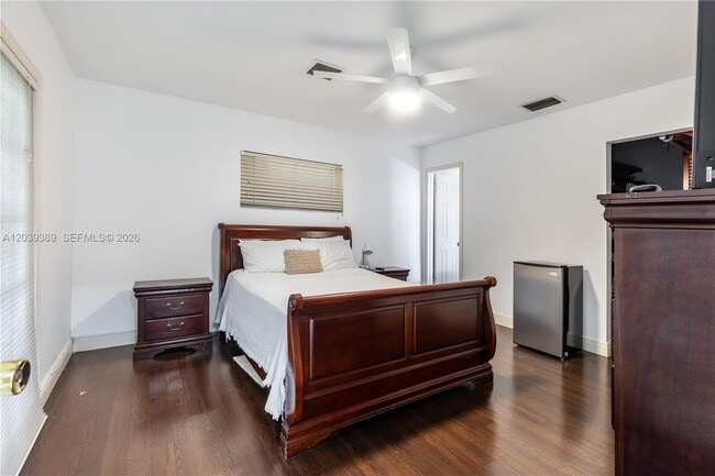 Photo - 19323 Carolina Cir