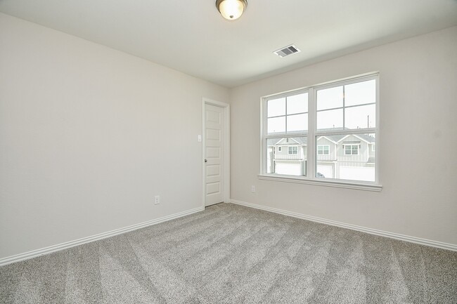 27927 Western Crk Ct
