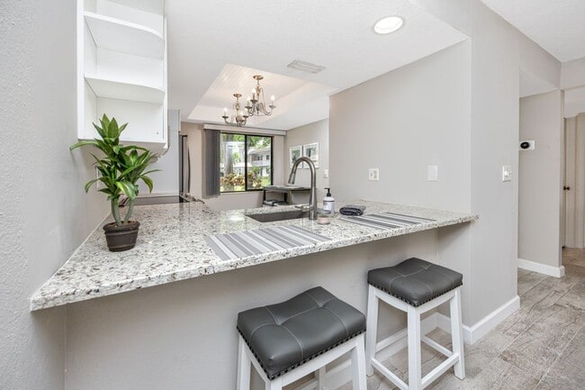 Photo - 129 Lakeview Way