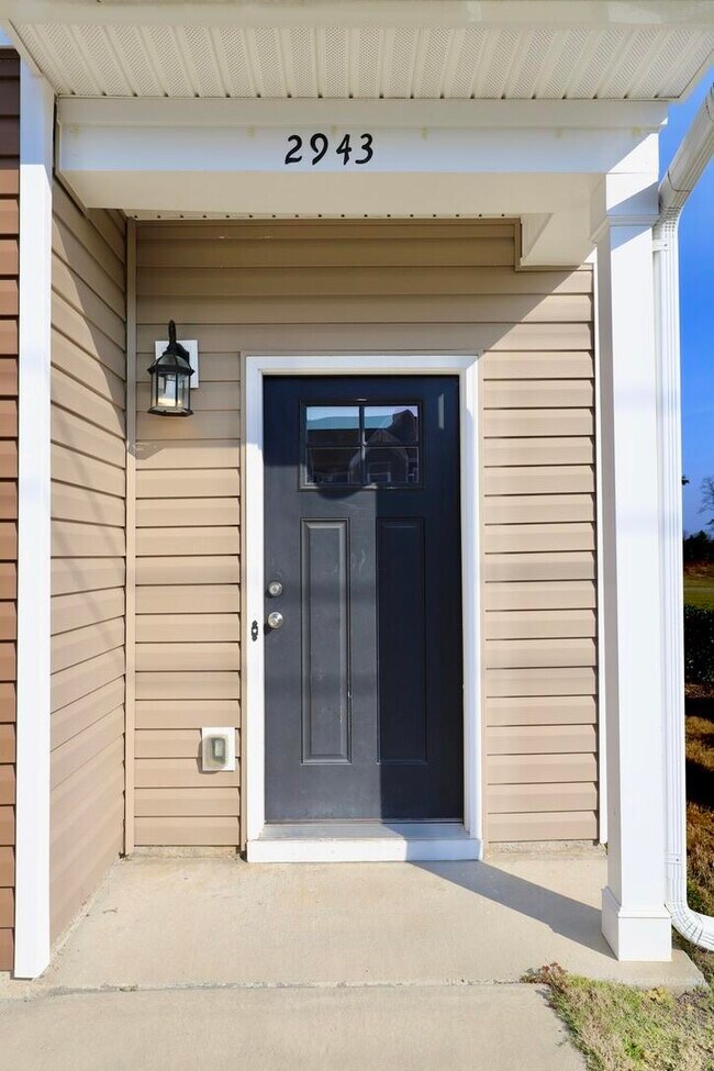 Photo - 2943 Old Field Rd