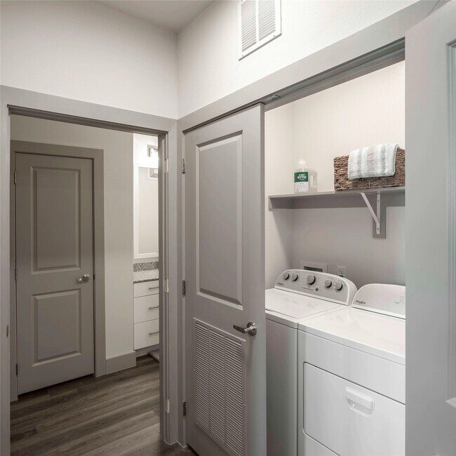 Photo - 13958 Cottingham Rd Unit 8304