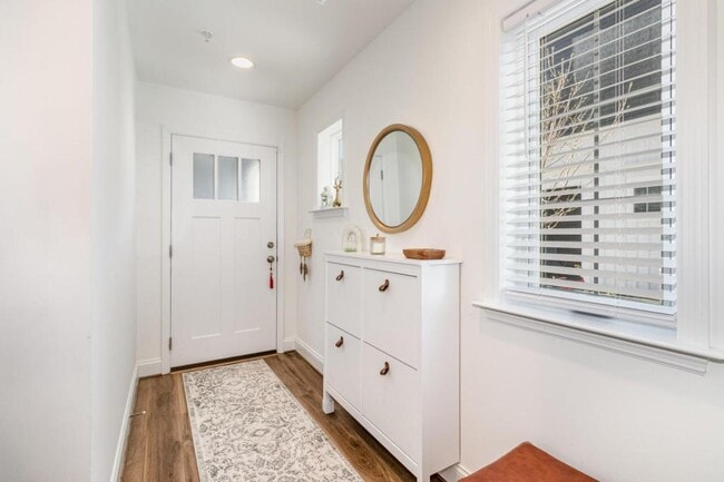 Photo - 3112 Detweiler Ln