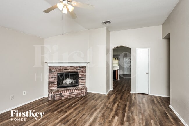 Photo - 1409 Marena Moore Way