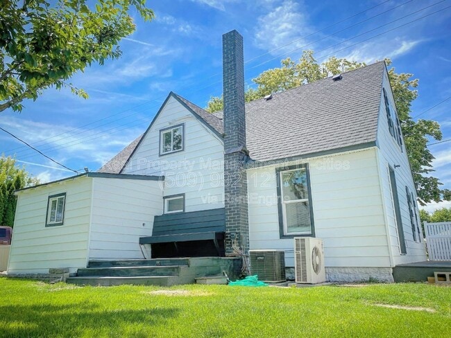 Photo - 717 S Union St