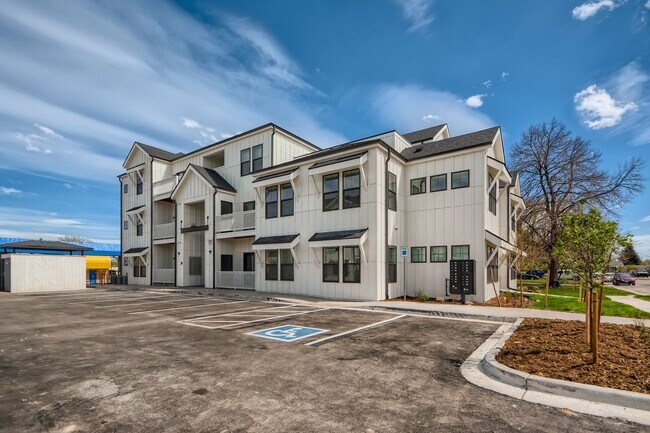 Photo - Modern Apartment for Rent at Arizona Flats! Unit 5250 W Arizona - 200
