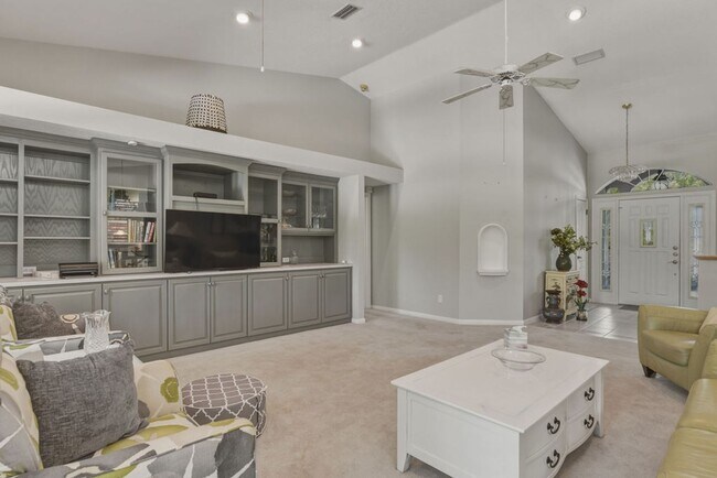 Photo - Must See Immaculate 3/2 Rainbow Springs with Lanai