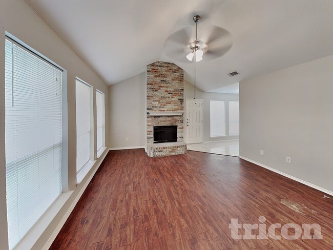 Photo - 2709 Star Ave