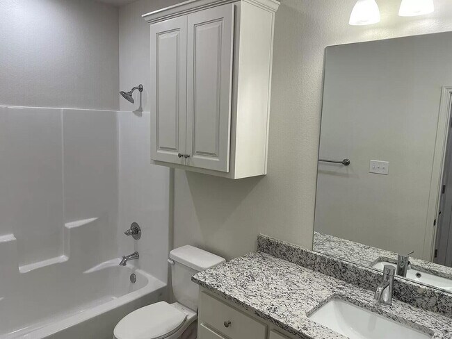 Photo - 5704 Lehigh St